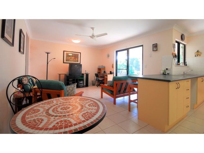 13 Ugarte Street, Bushland Beach QLD 4818