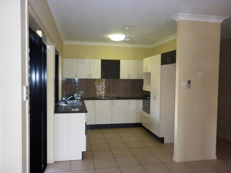 9 Summerland Drive, Deeragun QLD 4818