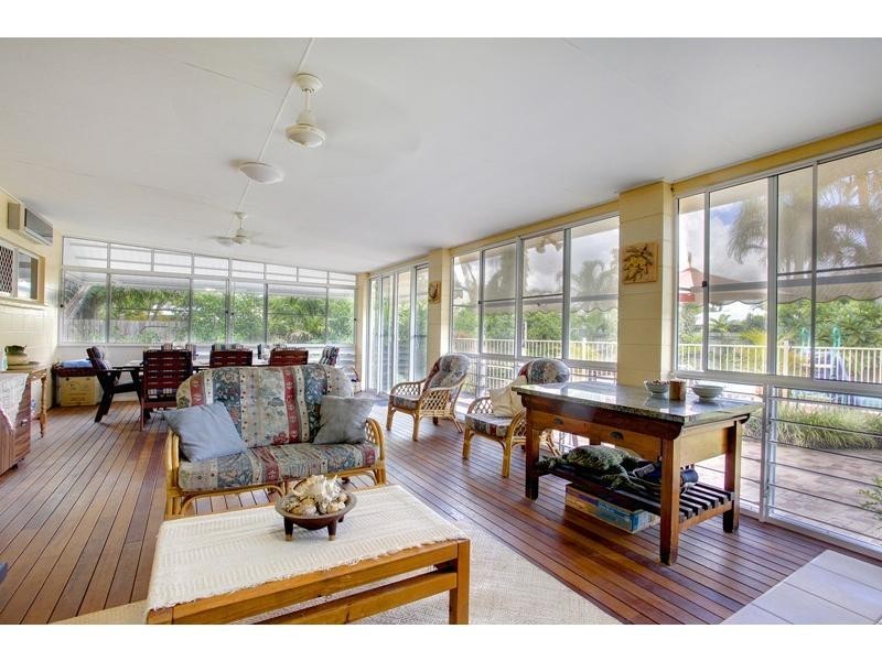 3 Almond Court, Bushland Beach QLD 4818