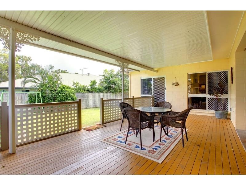 3 Almond Court, Bushland Beach QLD 4818