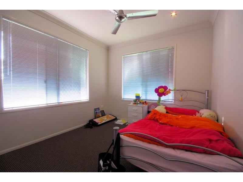 40 Hillock Crescent, Bushland Beach QLD 4818