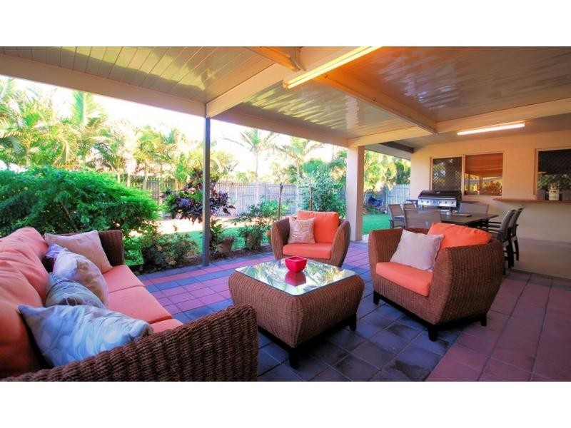 2 RioVista Way, Kirwan QLD 4817