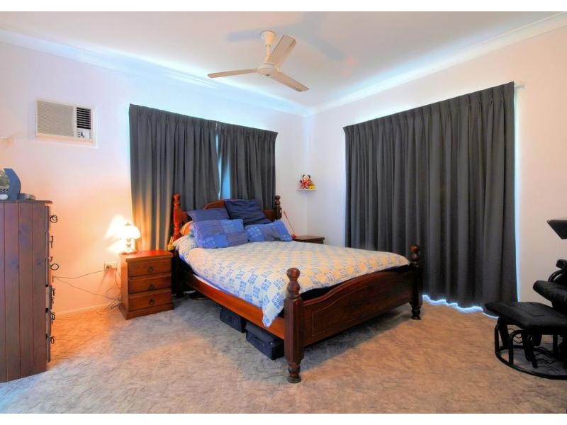 9 Stenhouse Court, Mount Low QLD 4818