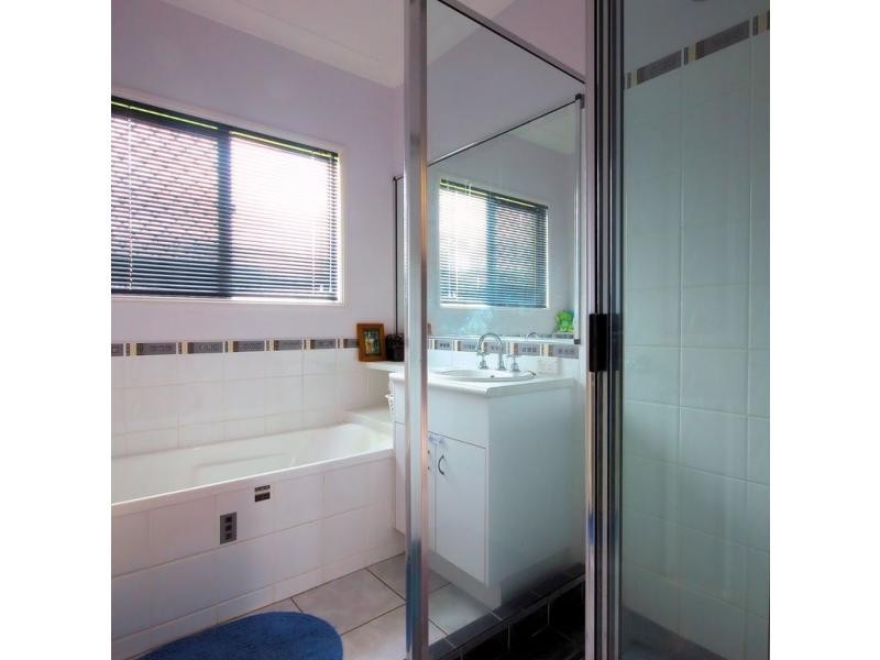 9 Stenhouse Court, Mount Low QLD 4818