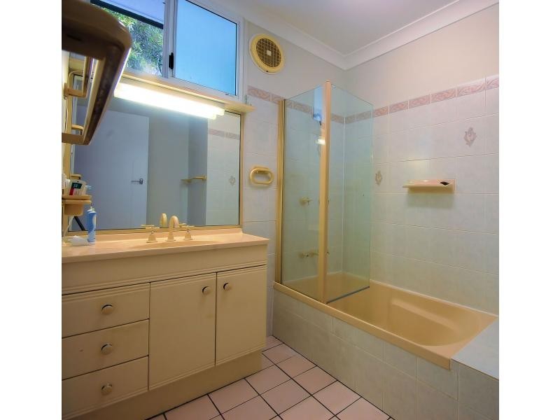 70 Hammett Street, Currajong QLD 4812