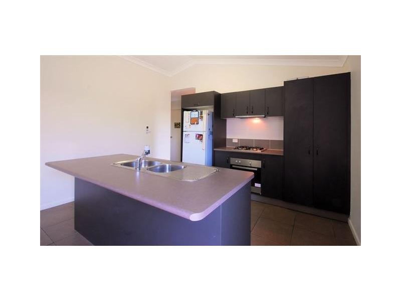 18 Coolaree Drive, Bushland Beach QLD 4818