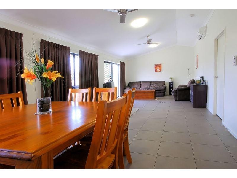 18 Coolaree Drive, Bushland Beach QLD 4818