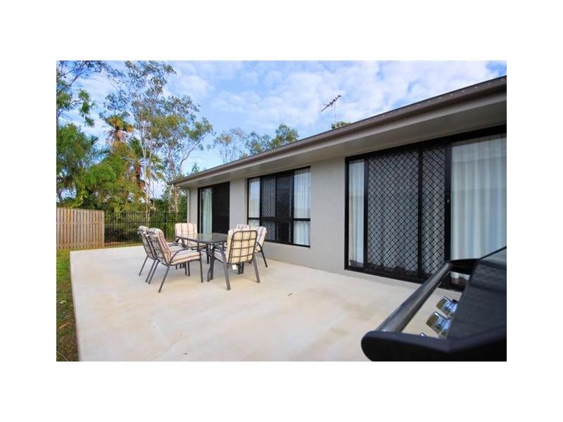 18 Coolaree Drive, Bushland Beach QLD 4818