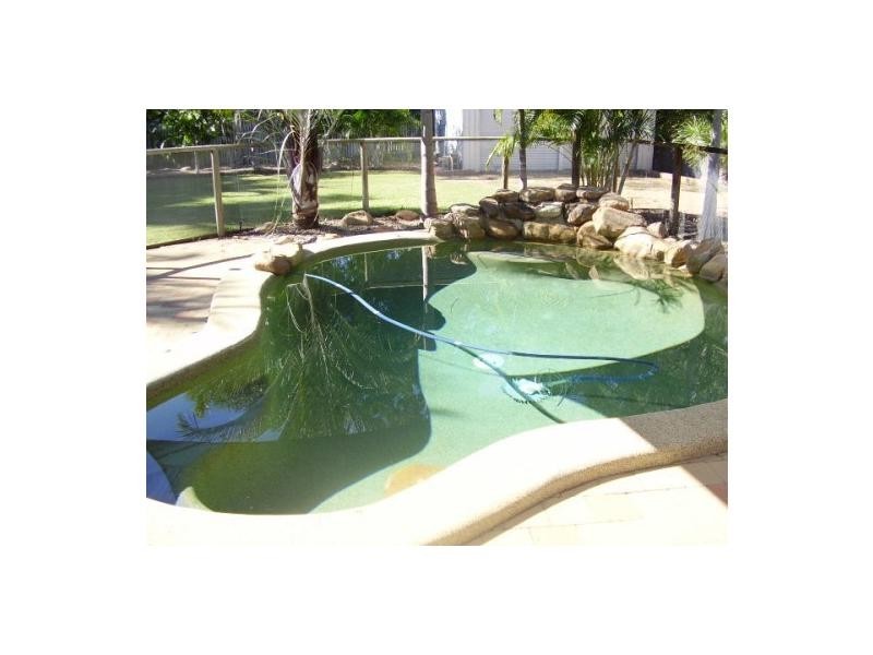 16 Mostyn Crescent, Bushland Beach QLD 4818