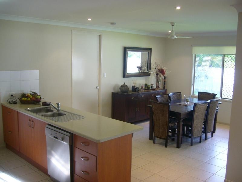 51 Greentree Circuit, Bushland Beach QLD 4818
