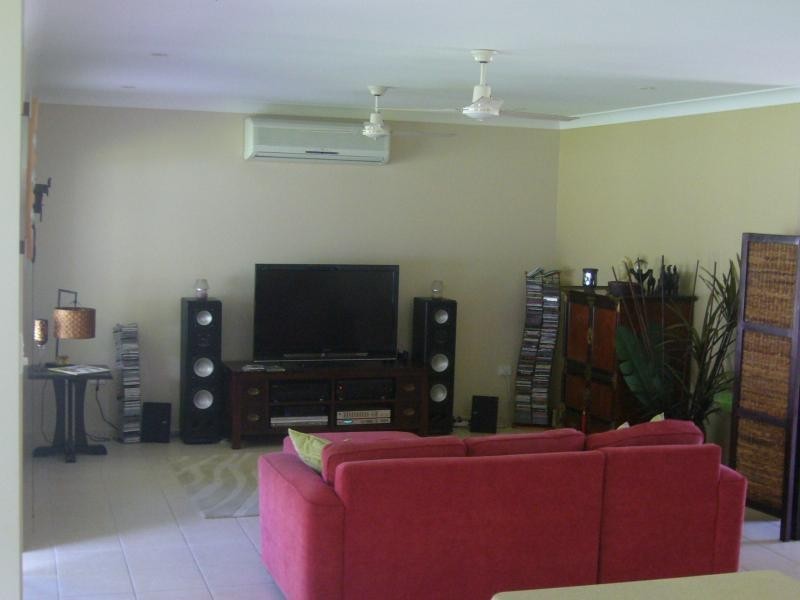 51 Greentree Circuit, Bushland Beach QLD 4818