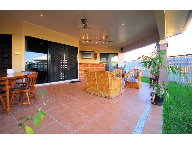 10 Kiandra Place, Mount Louisa QLD 4814