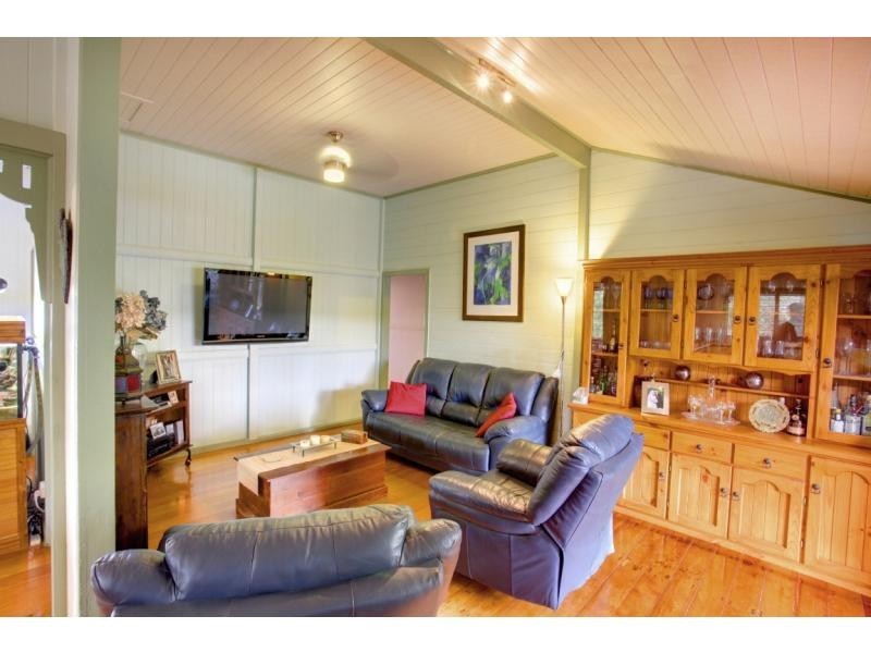 6 Gladstone Street, Pimlico QLD 4812