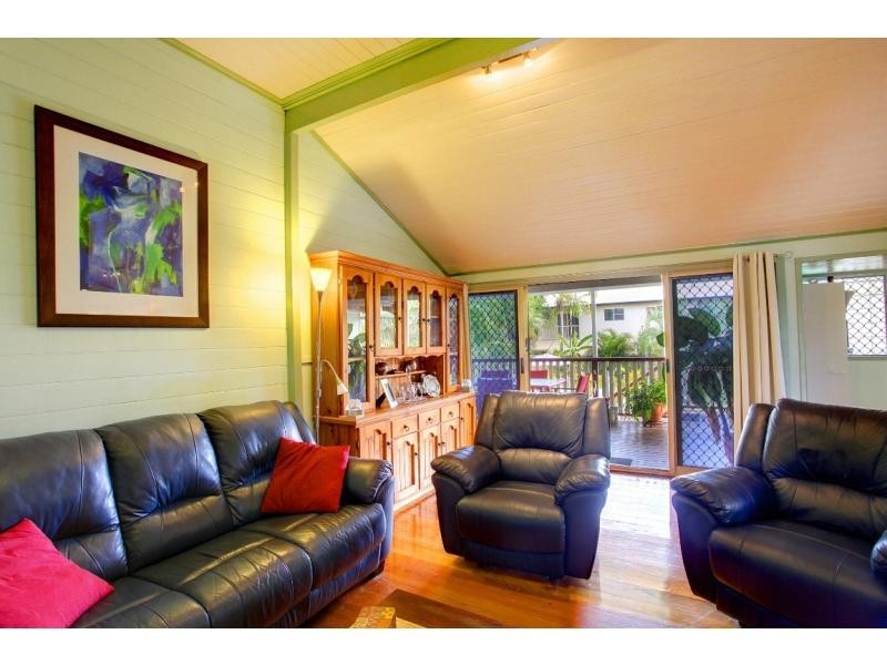 6 Gladstone Street, Pimlico QLD 4812