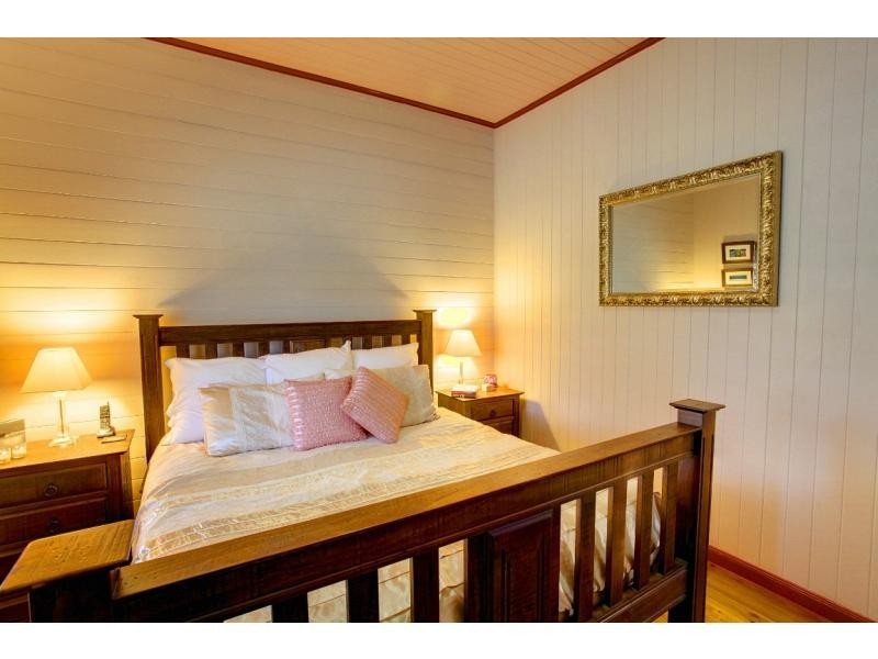 6 Gladstone Street, Pimlico QLD 4812