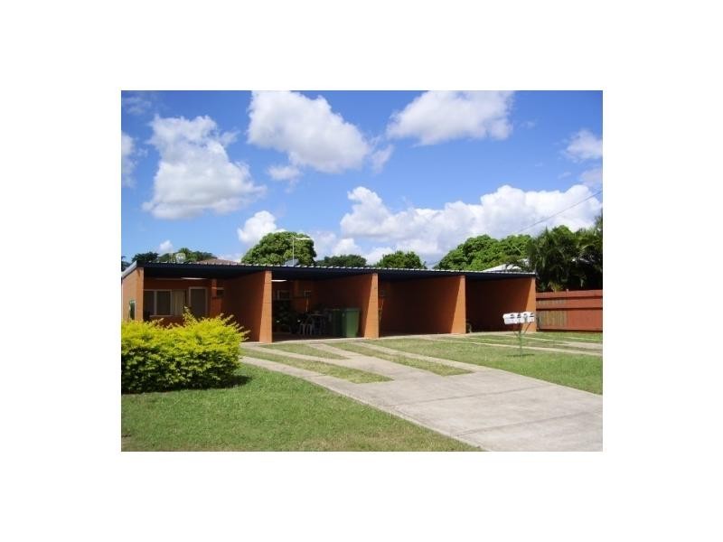 2/23 Carmody Street, Hermit Park QLD 4812