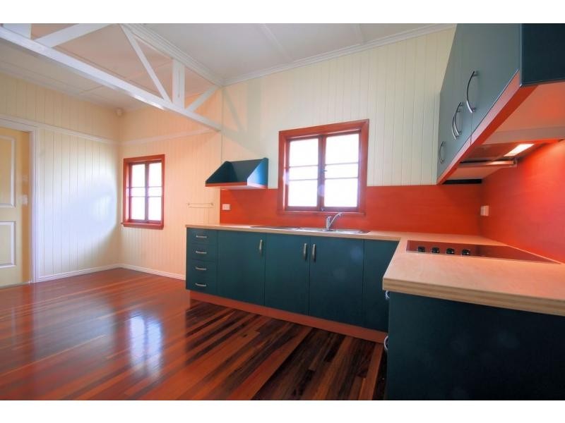 141 Ross River Road, Mundingburra QLD 4812