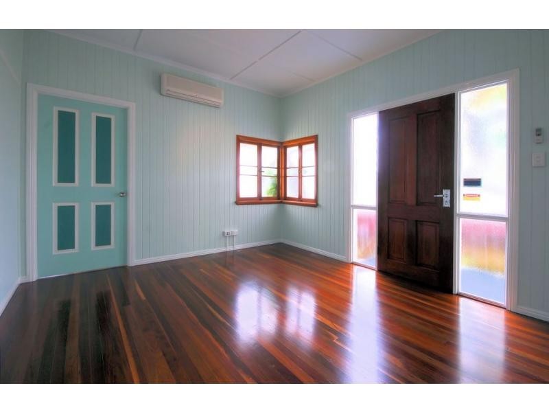 141 Ross River Road, Mundingburra QLD 4812