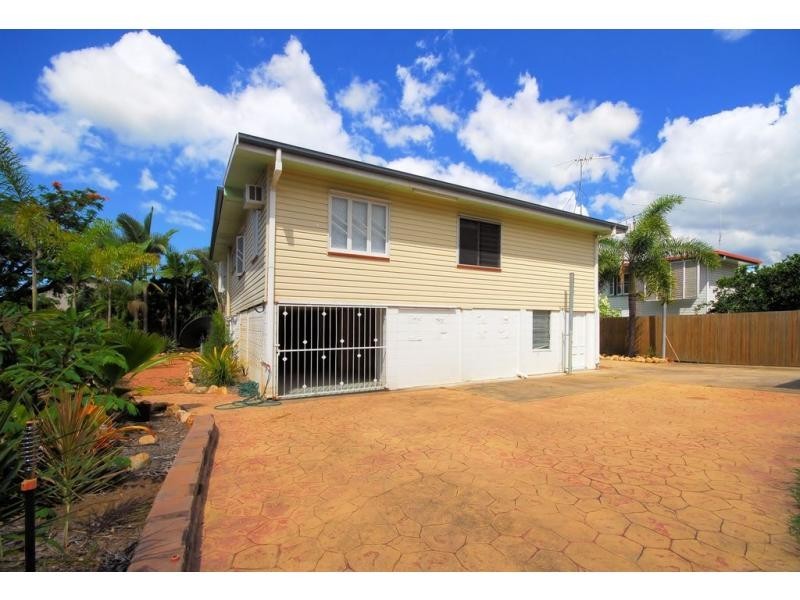45 Lowth Street, Rosslea QLD 4812