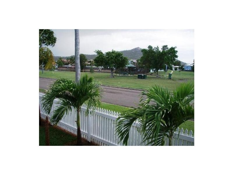 1 Hindley Street, Currajong QLD 4812