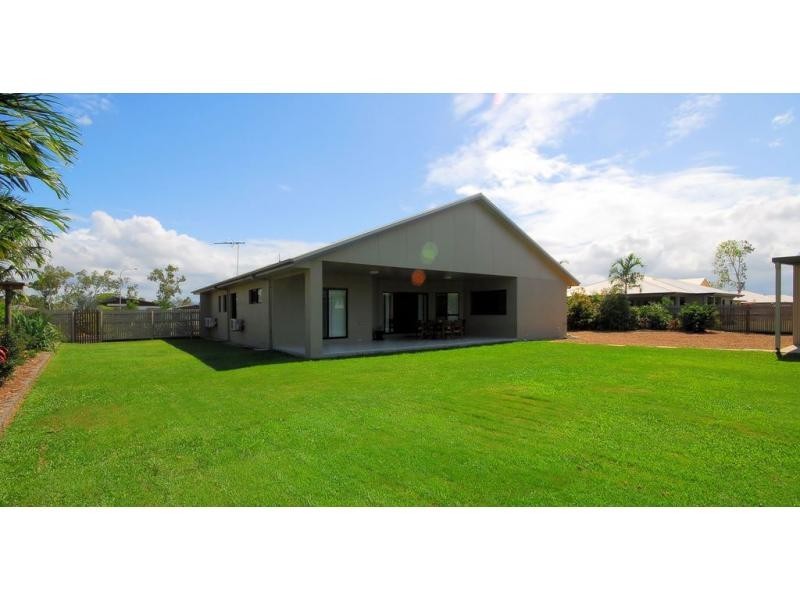 9 Midyim Court, Mount Low QLD 4818