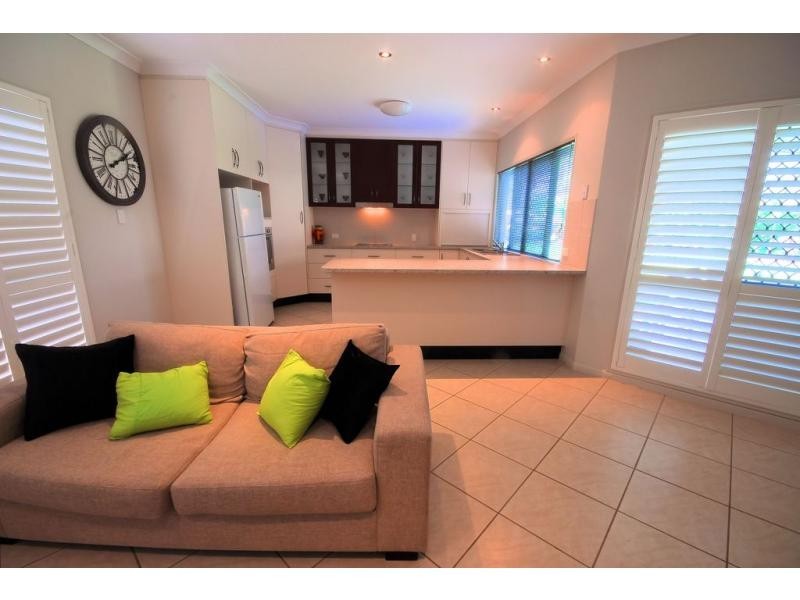 9 Midyim Court, Mount Low QLD 4818