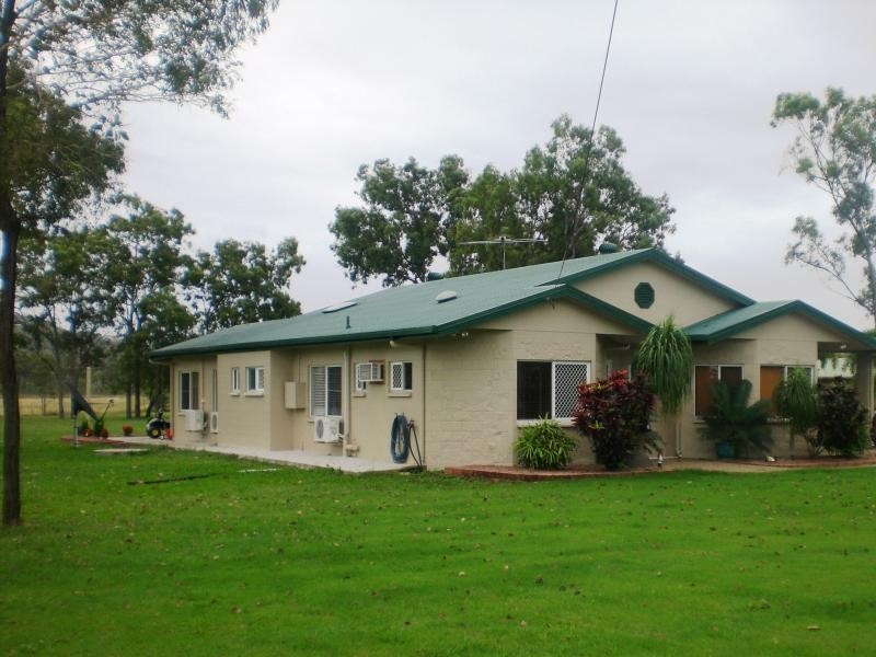 19 Veales Road, Jensen QLD 4818