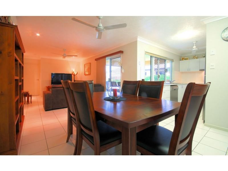 6 Woodrow Circuit, Mount Louisa QLD 4814