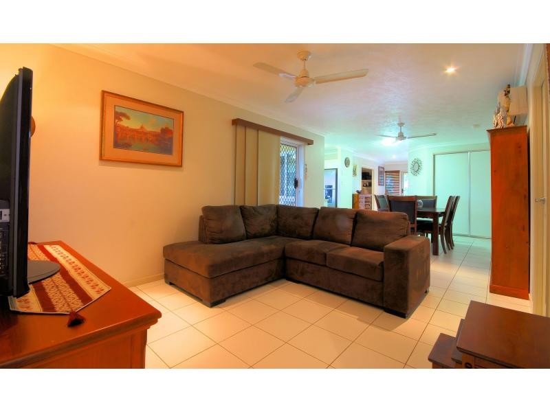 6 Woodrow Circuit, Mount Louisa QLD 4814