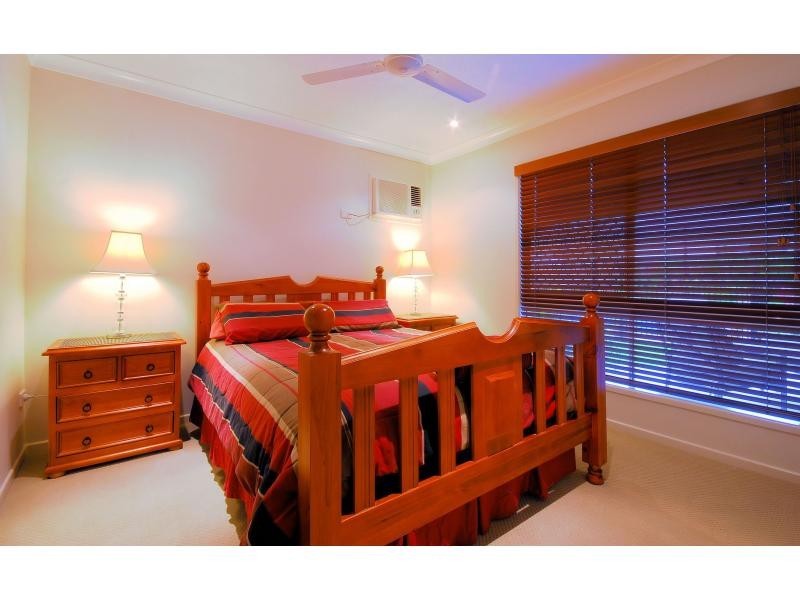 6 Woodrow Circuit, Mount Louisa QLD 4814