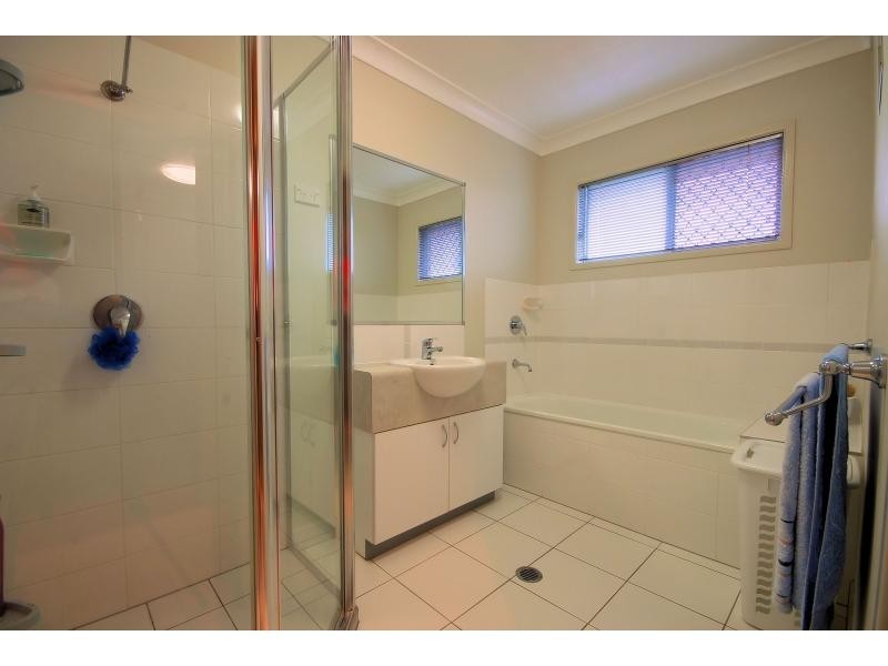 6 Woodrow Circuit, Mount Louisa QLD 4814