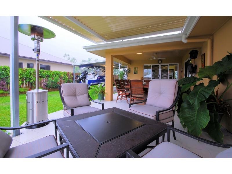 6 Woodrow Circuit, Mount Louisa QLD 4814