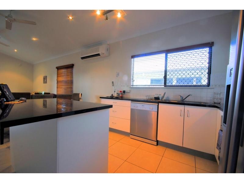1 Burnham Street, Kirwan QLD 4817