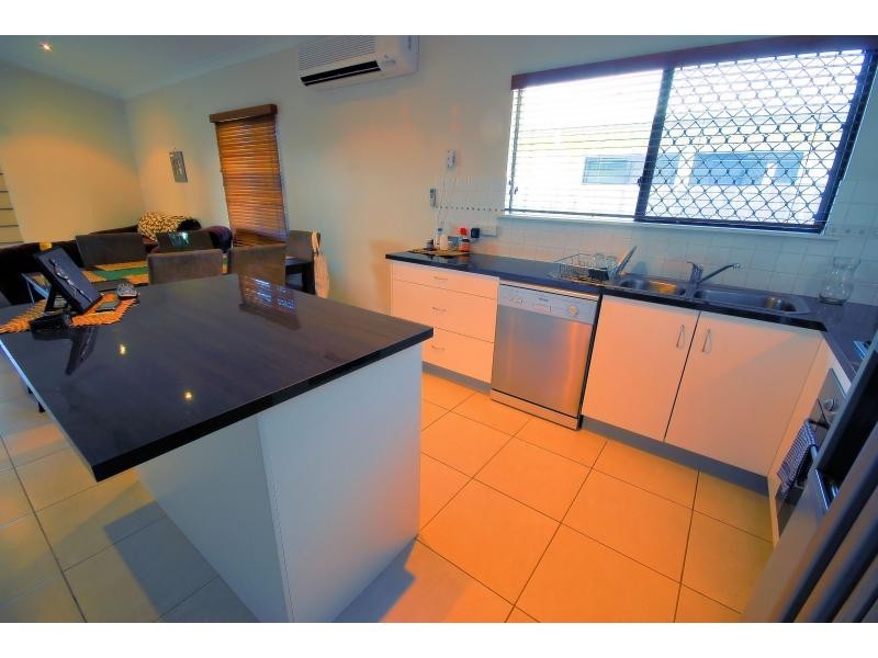 1 Burnham Street, Kirwan QLD 4817