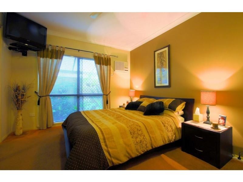 27 Bamboo Crescent, Mount Louisa QLD 4814