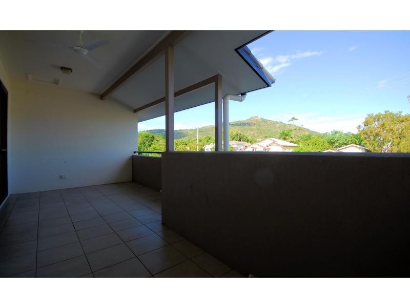 10/6-24 Henry Street, West End QLD 4810