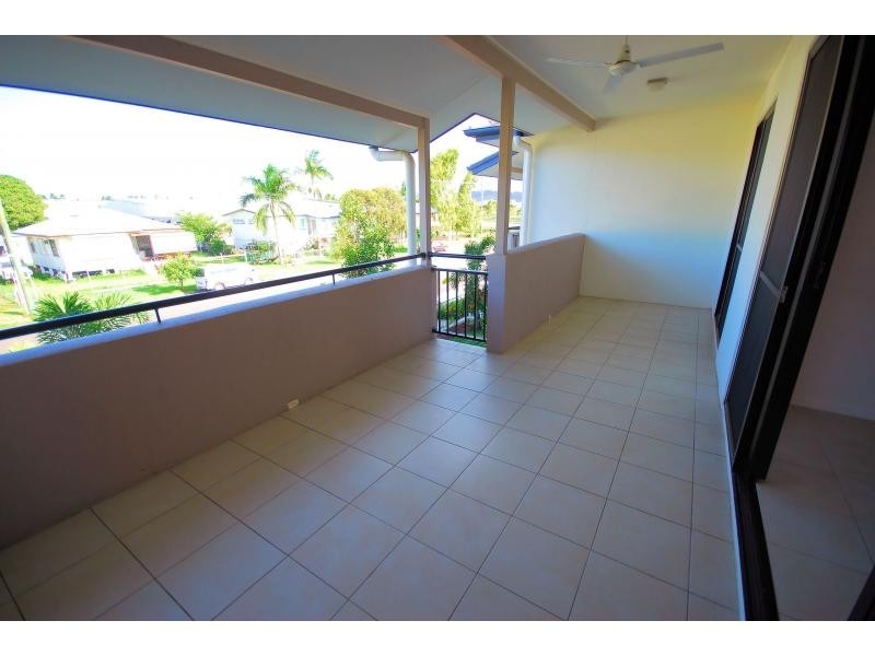 10/6-24 Henry Street, West End QLD 4810