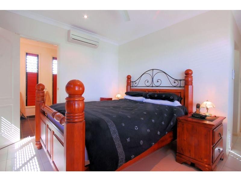 105 Shutehaven Circuit, Bushland Beach QLD 4818