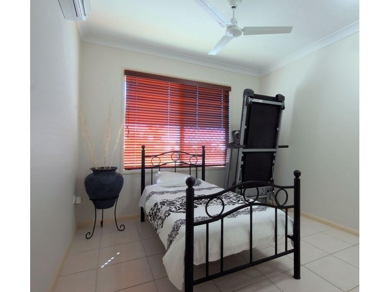 105 Shutehaven Circuit, Bushland Beach QLD 4818