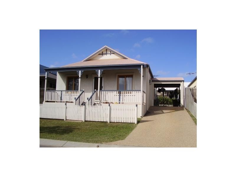 4 Azure Court, Douglas QLD 4814