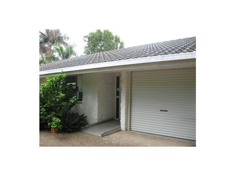 2/44 Carmody Street, Hermit Park QLD 4812