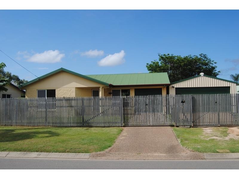 59 Feeney Avenue, Rasmussen QLD 4815