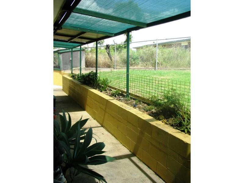 25 Chisholm Trail, Oak Valley QLD 4811