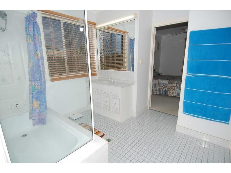 39 Warland Street, Kirwan QLD 4817