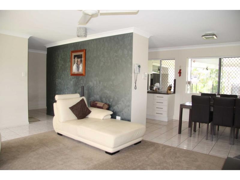 21 Colchester Crescent, Kirwan QLD 4817