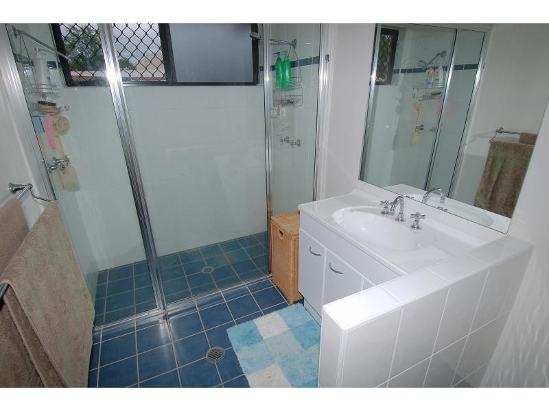 20 Donostia Crescent, Bushland Beach QLD 4818