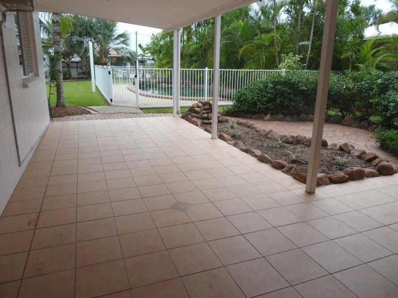 2 Elite Court, Rasmussen QLD 4815