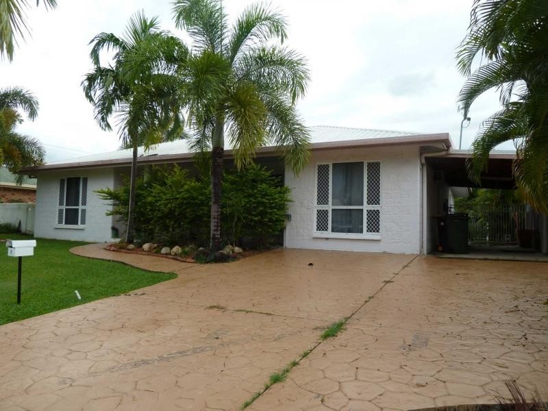 2 Elite Court, Rasmussen QLD 4815