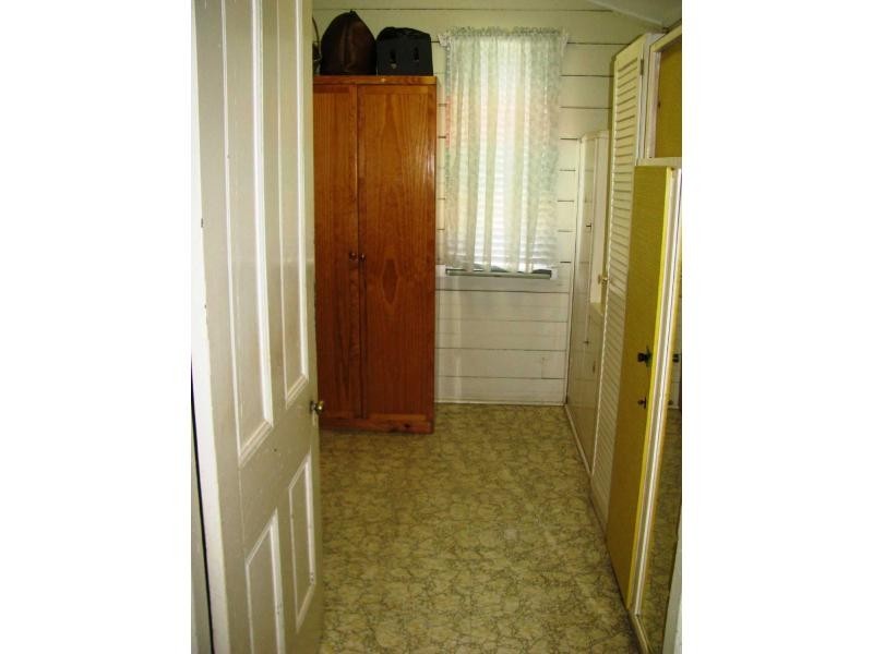 28 Clarendon Street, Hyde Park QLD 4812