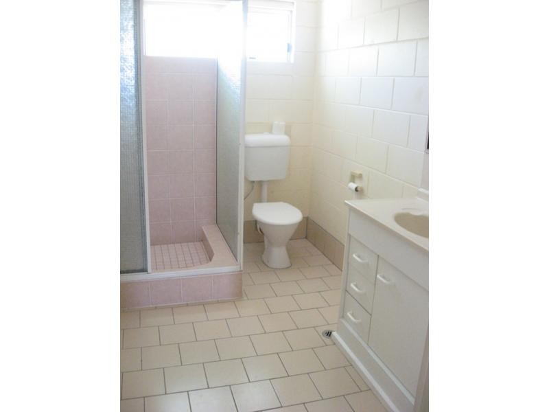 5/2 Isley Street, North Ward QLD 4810